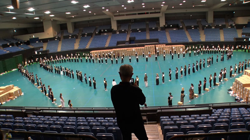 奇才が仕掛ける異色演出＆発想力の秘密に迫る