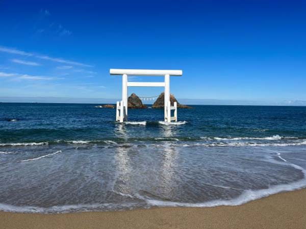 二見ヶ浦の夫婦岩