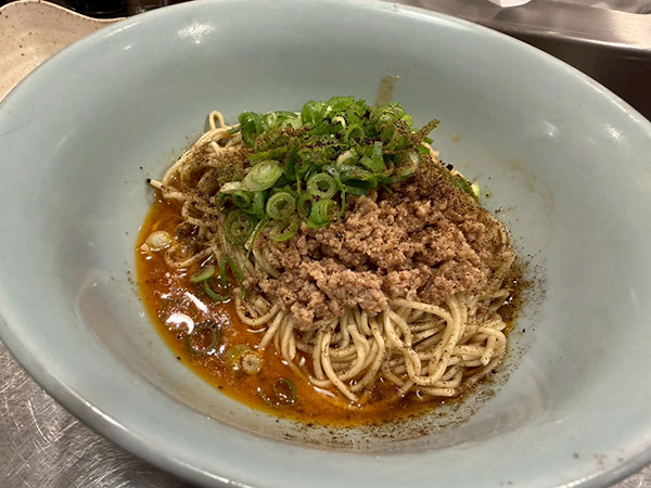 汁なし担々麺
