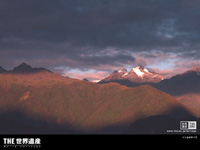 $B%$%s%+$XB3$/8EBe$NNr;K(B