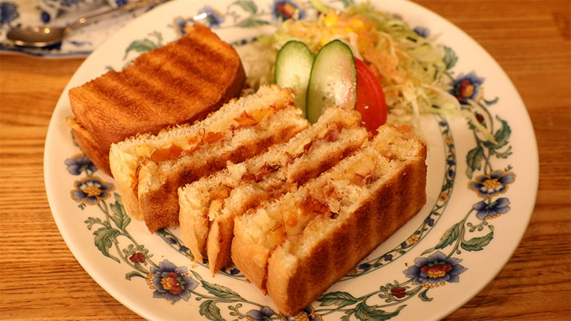 喫茶店のサンドイッチ<br><br> ◾日比谷・珈琲館 紅鹿舎