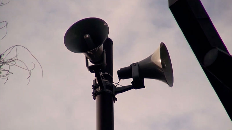 ■東京都千代田区 17時「夕焼け小焼け」