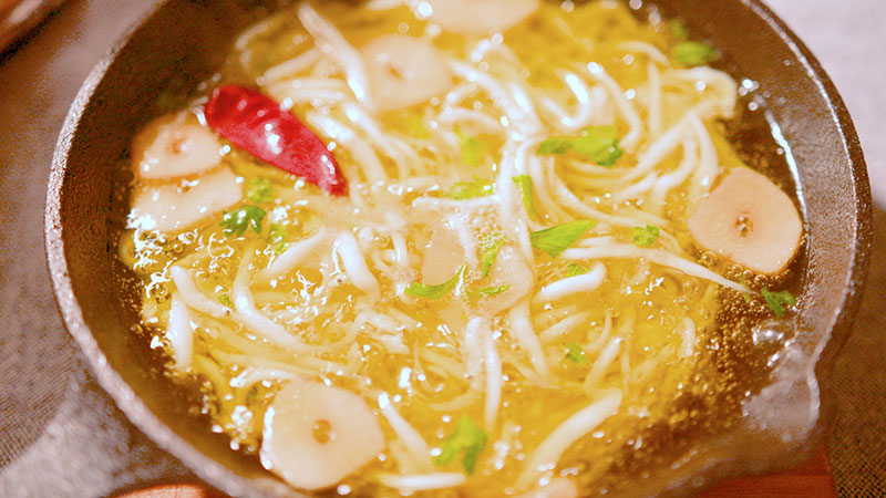 「高倉健との思い出が詰まった ！スペイン料理」