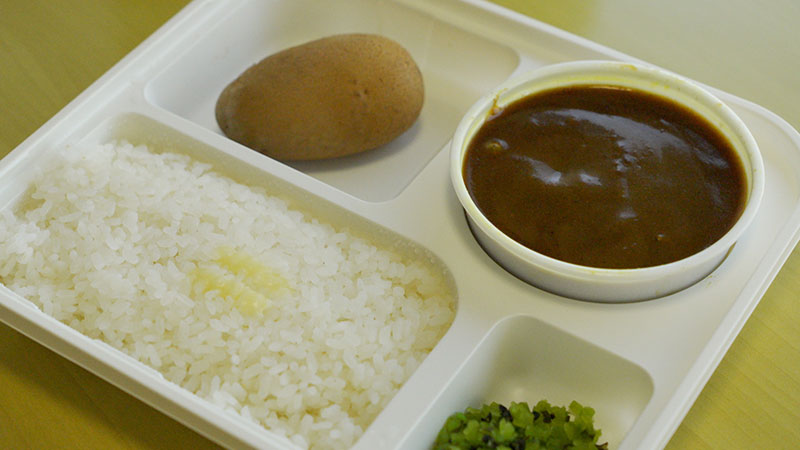 「どん底の空気を救った！名物カレー」 ※人生最高の一品