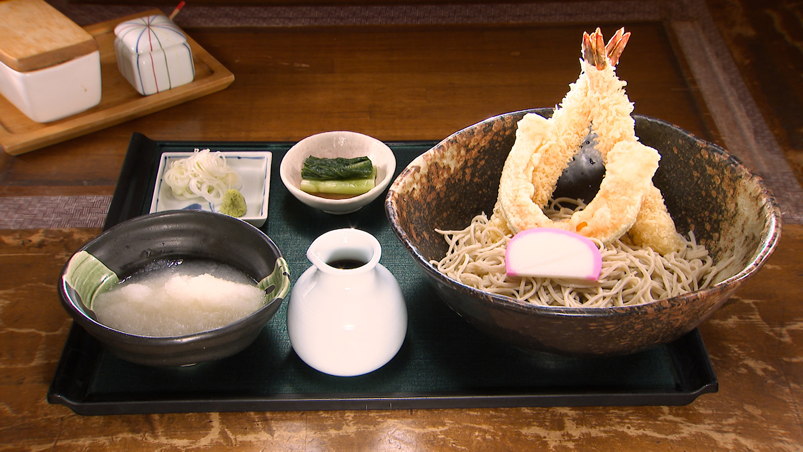 【遠方からも多くのお客さんが絶品蕎麦を求めやって来る超人気店！】