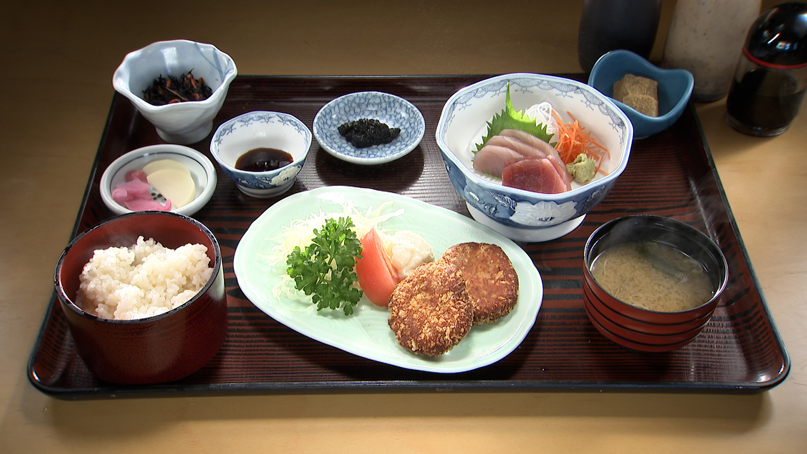 【網代の郷土料理、イカメンチを堪能できるお店！】