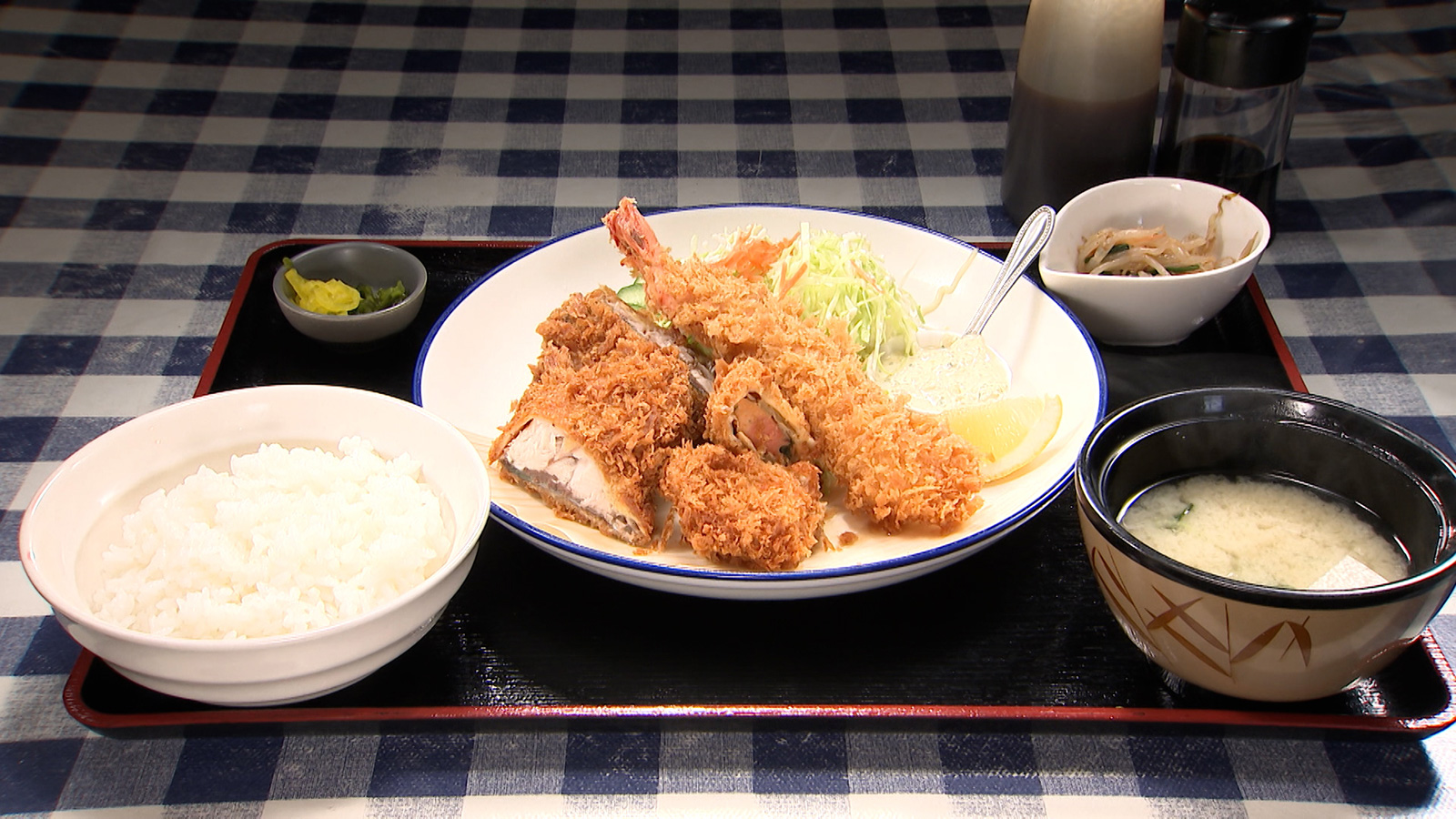 【メニュー豊富な誰もが楽しめる洋風定食屋さん！】