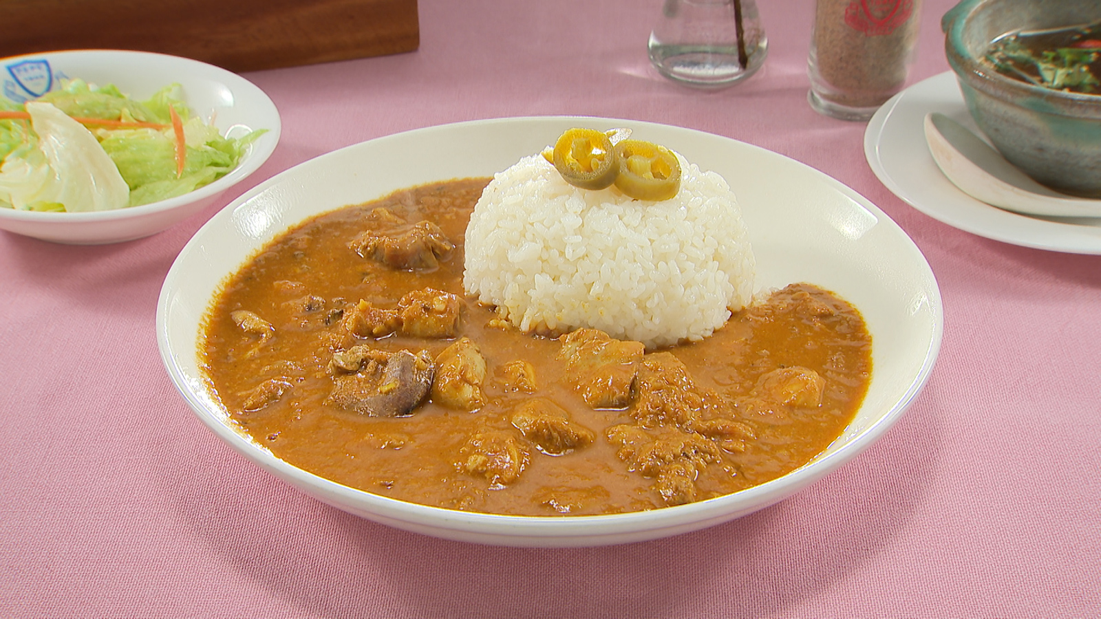 【自慢のスパイスを使った絶品グルメが楽しめる！】