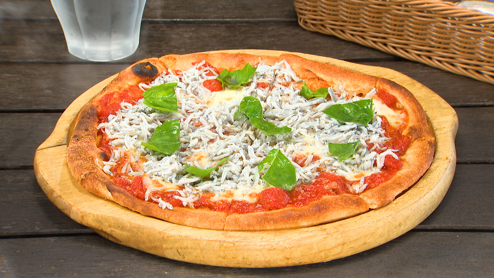 【湘南の海を眺めながら食事をいただける人気イタリアン！】