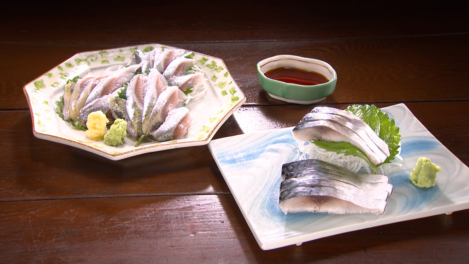 【連日大盛況！旬の海鮮を求めて多くの人が行列を作る人気店】