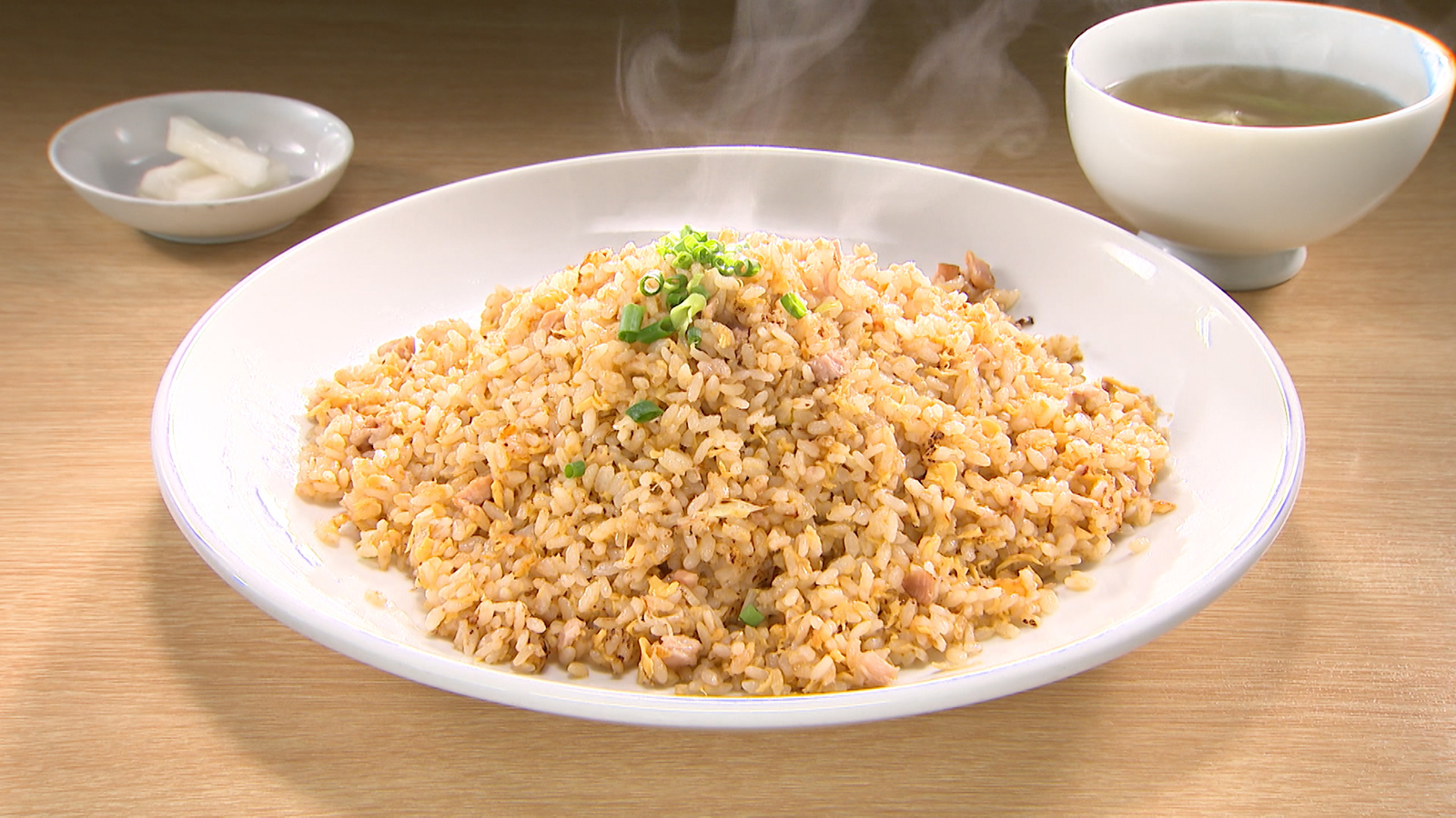 【200人前のオーダーを1人で作り上げる名物シェフがいるコスパ抜群の本格中華料理屋さん！】