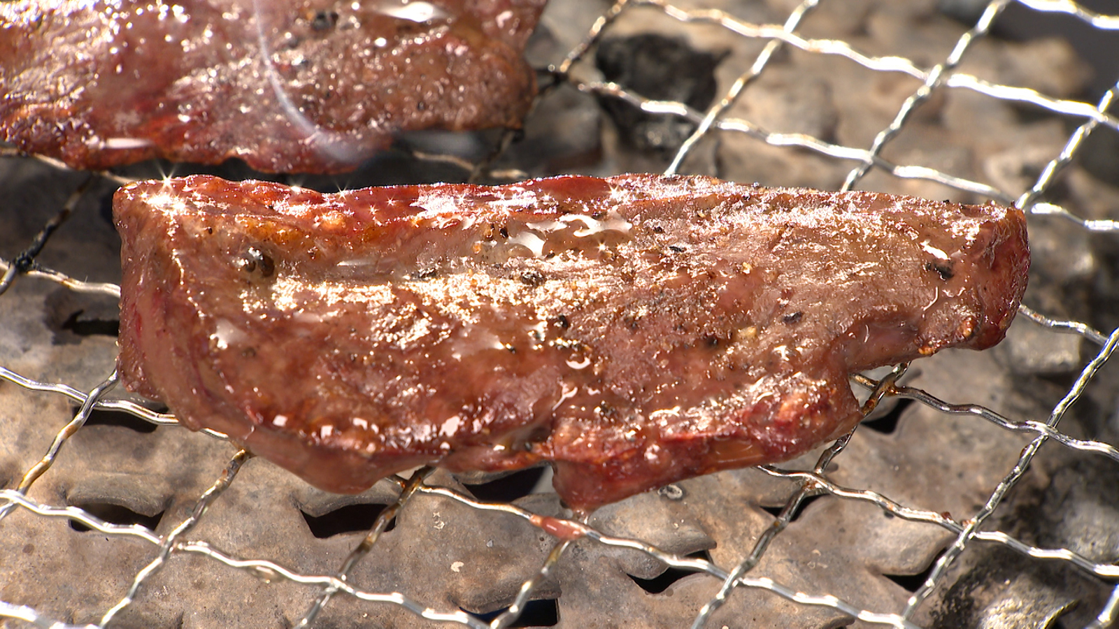 【精肉店ならではの種類豊富なお肉が楽しめる金沢市民に愛される焼肉屋】