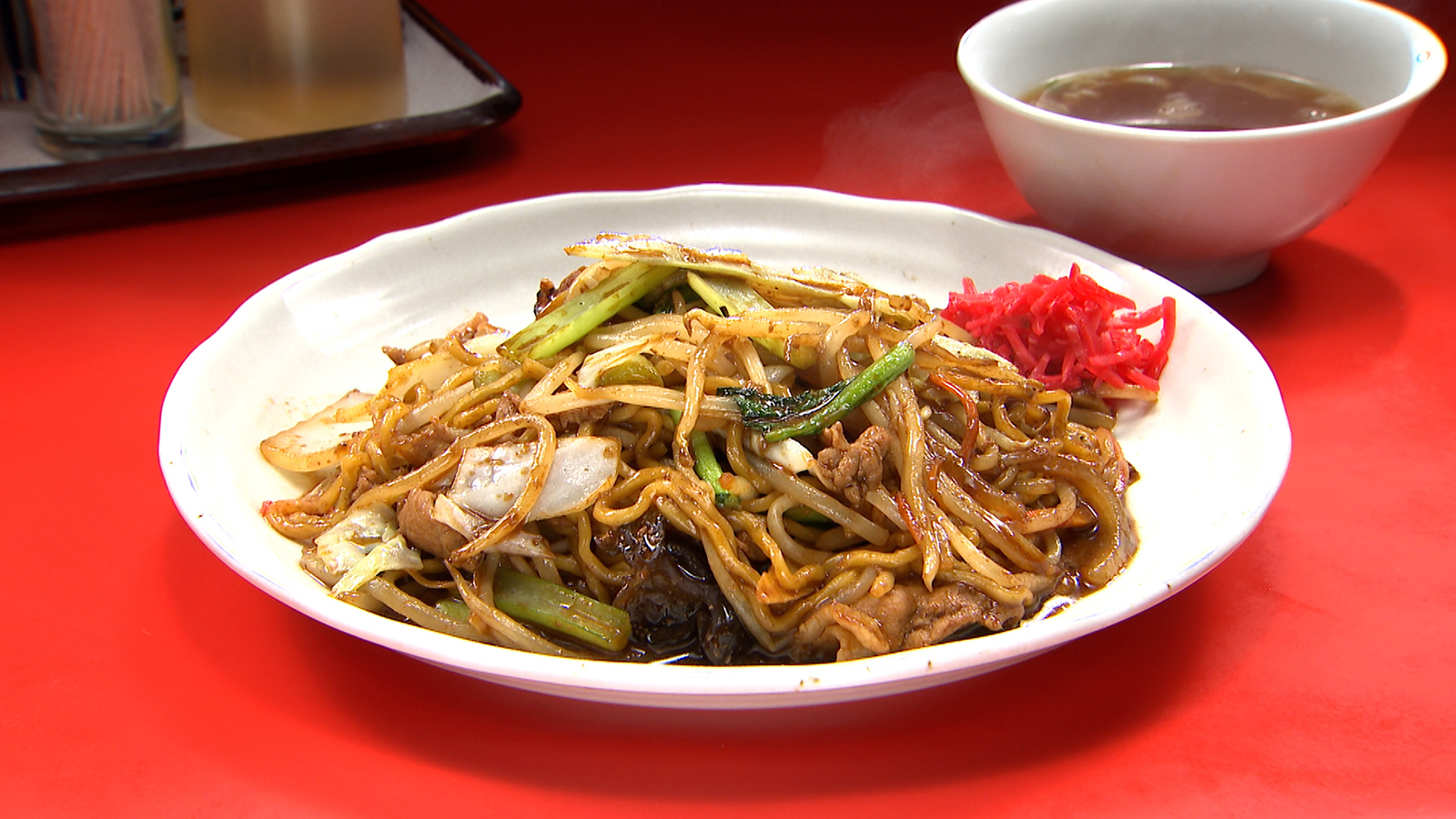 行列ができる庶民派町中華「幸楽」