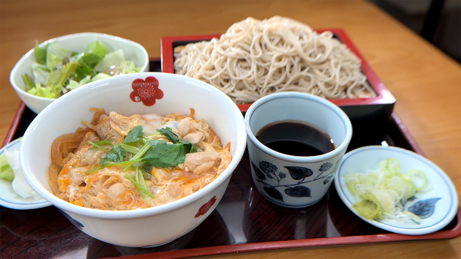 ご家族で味を守り続ける老舗「そば処 いなりや」