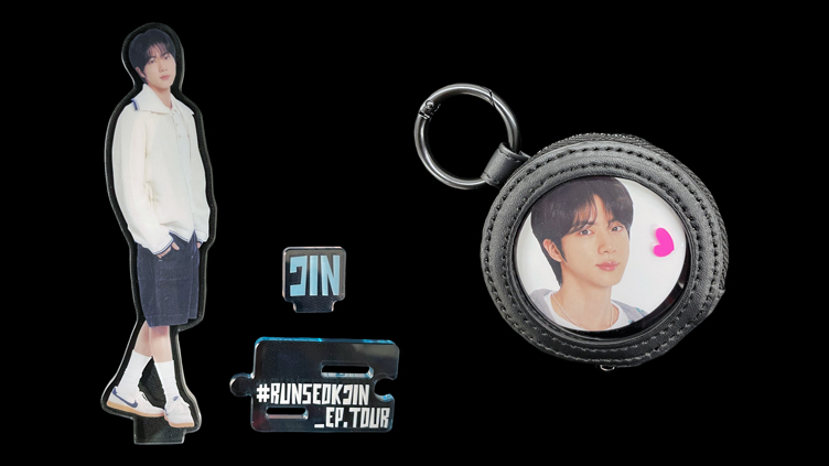 BTS JINの公式グッズ詰め合わせセットを20名様にプレゼント！